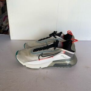 Size 10.5 - Nike Air Max 2090 Pure Platinum